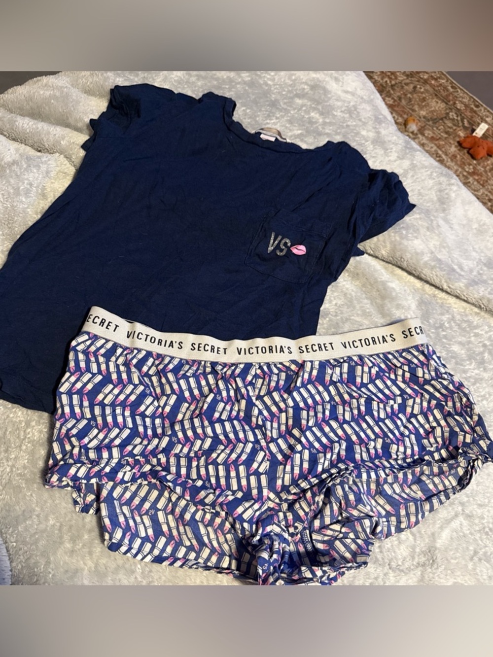 Victoria's Secret Navy Tee and Lipstick-Print Boyshorts